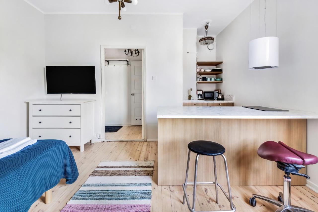 Apartamento Wehost Modern And Well-Equipped Studio With A View @Viides Linja 3 Helsinki Exterior foto